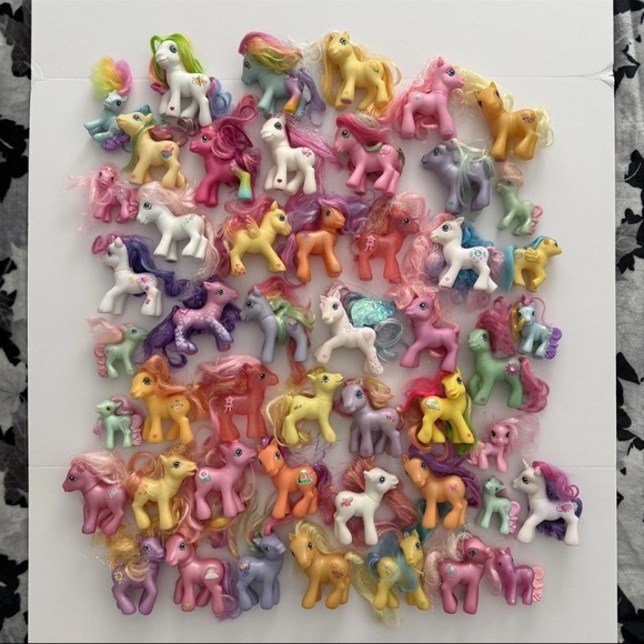 Vintage MLP My Little Pony Huge Toy Lot 49 Ponies Figures Minis G3 Mix Gen RARE! - Picture 1 of 16